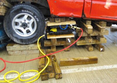 Paratech Hebekissen PKW Heben Rüstholz Unterbau Feuerwehr Training