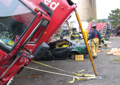 Paratech Rettungsstützen LKW Schwerlast Abstützen und Sichern Feuerwehr Schulung Scheureder